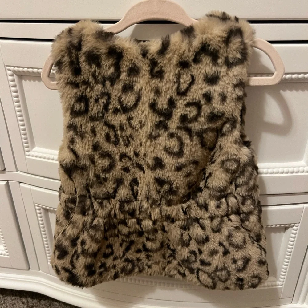 First Impressions stylish leopard