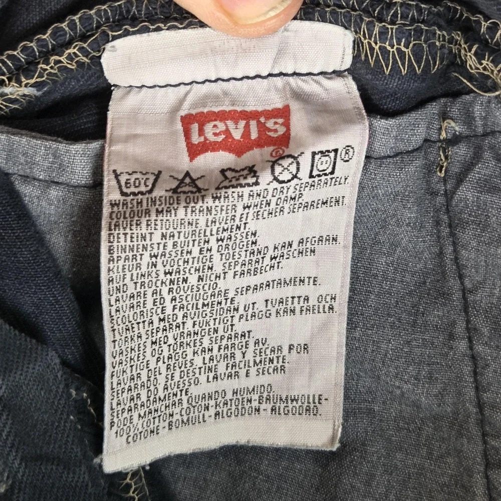Levis original not stretches