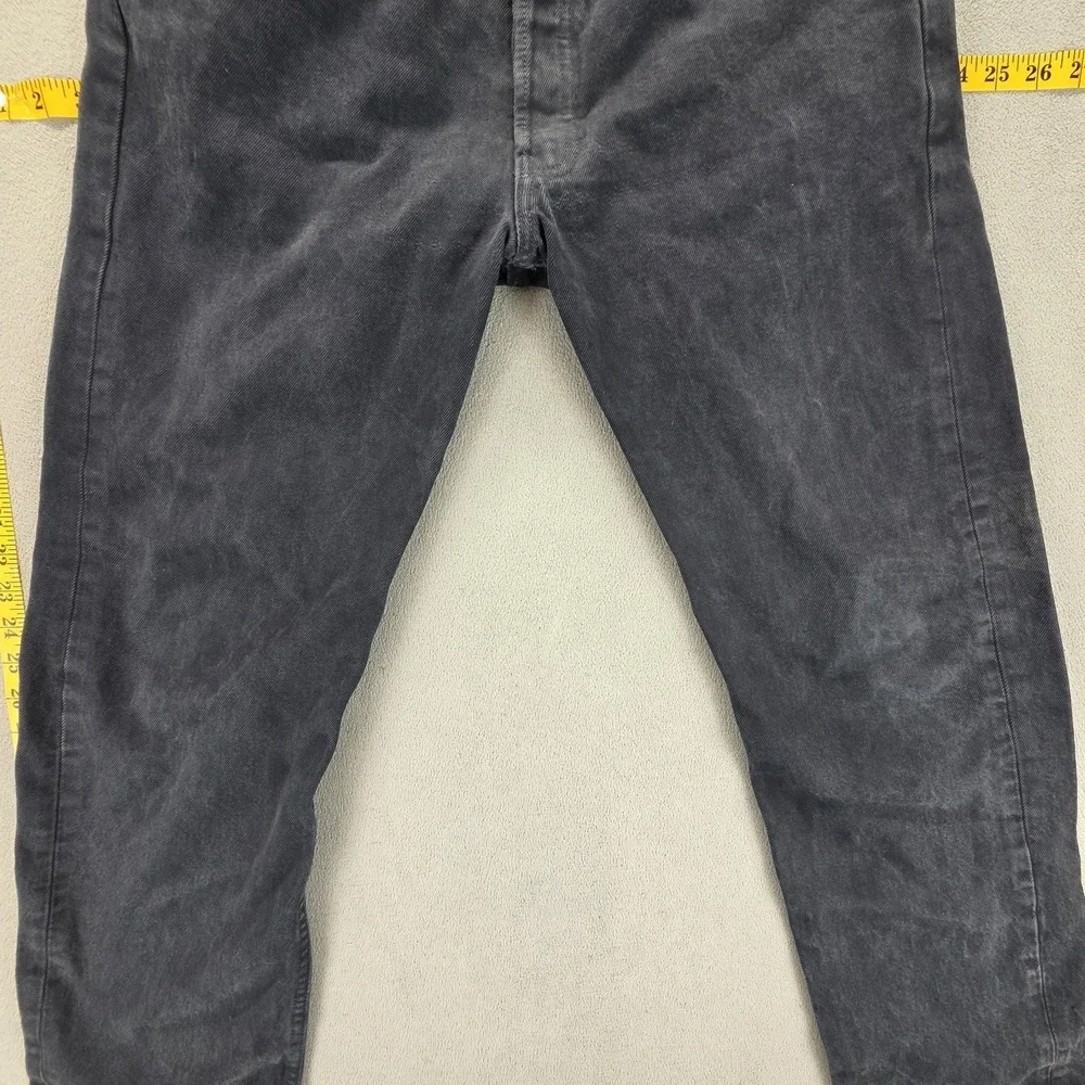 Levis stretches shrinks