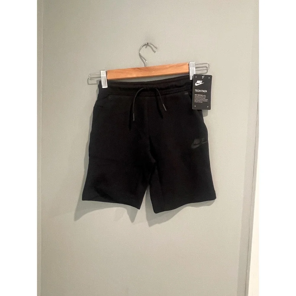 Nike Tech Pack Boys‎ Black Athletic Shorts Size 6 NWT