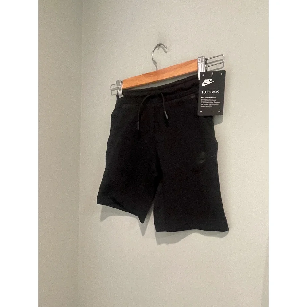 Nike Tech Pack Boys‎ Black Athletic Shorts Size 6 NWT