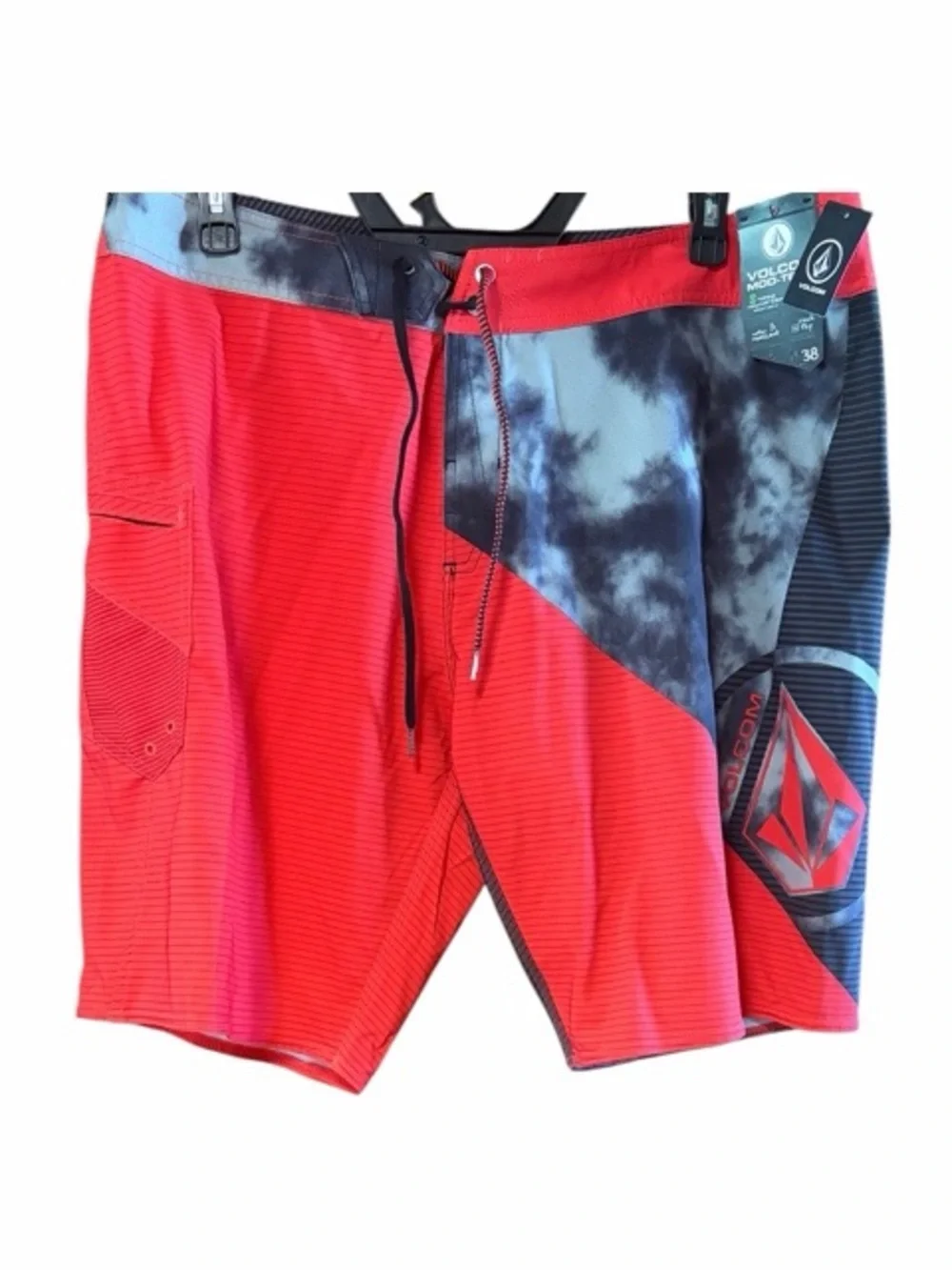 Volcom red charcoal