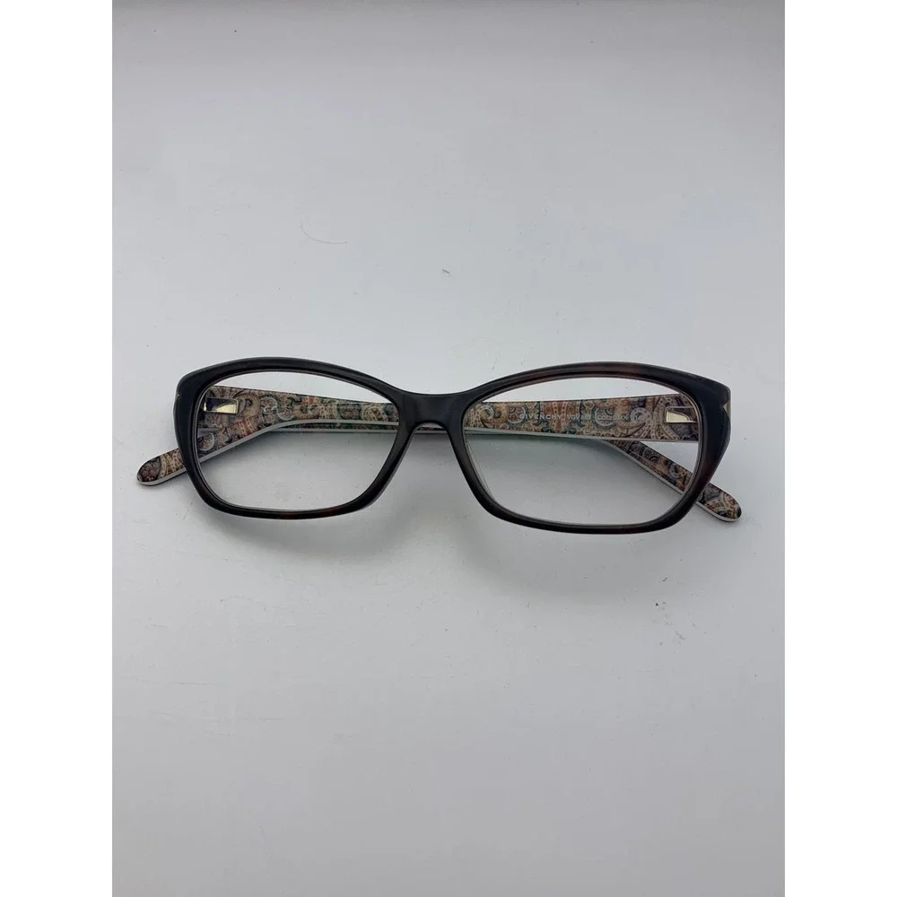 Givenchy vg 865
