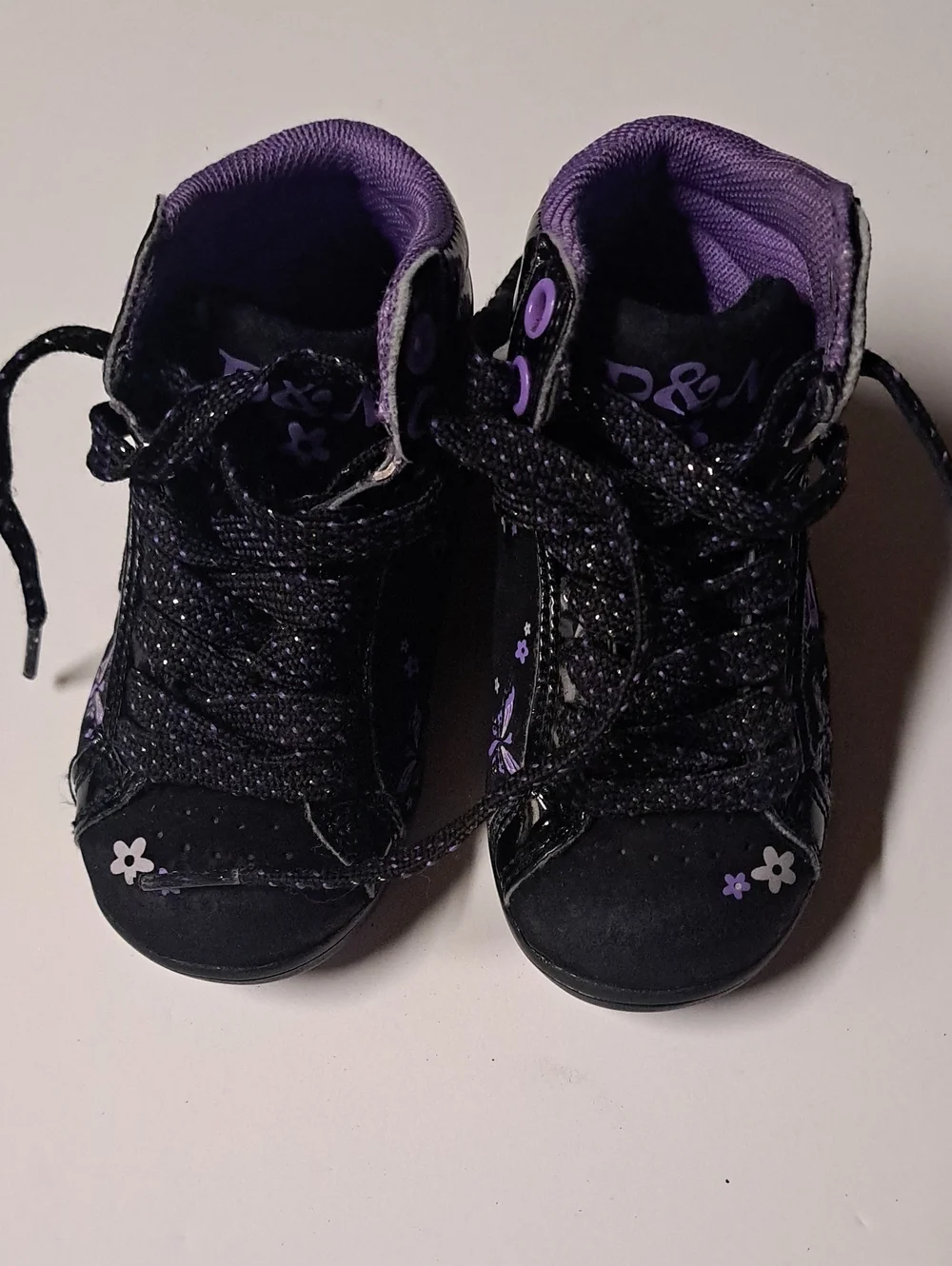 D & N black high