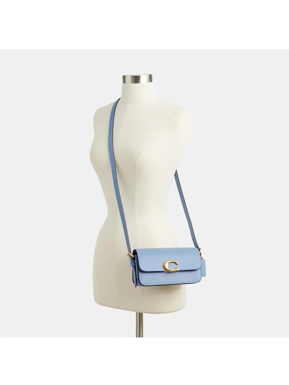 Coach compact shoulder