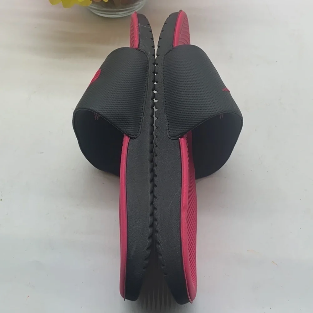 Nike Hot Pink Black Slide Sandals Sz 5Y. KS1316