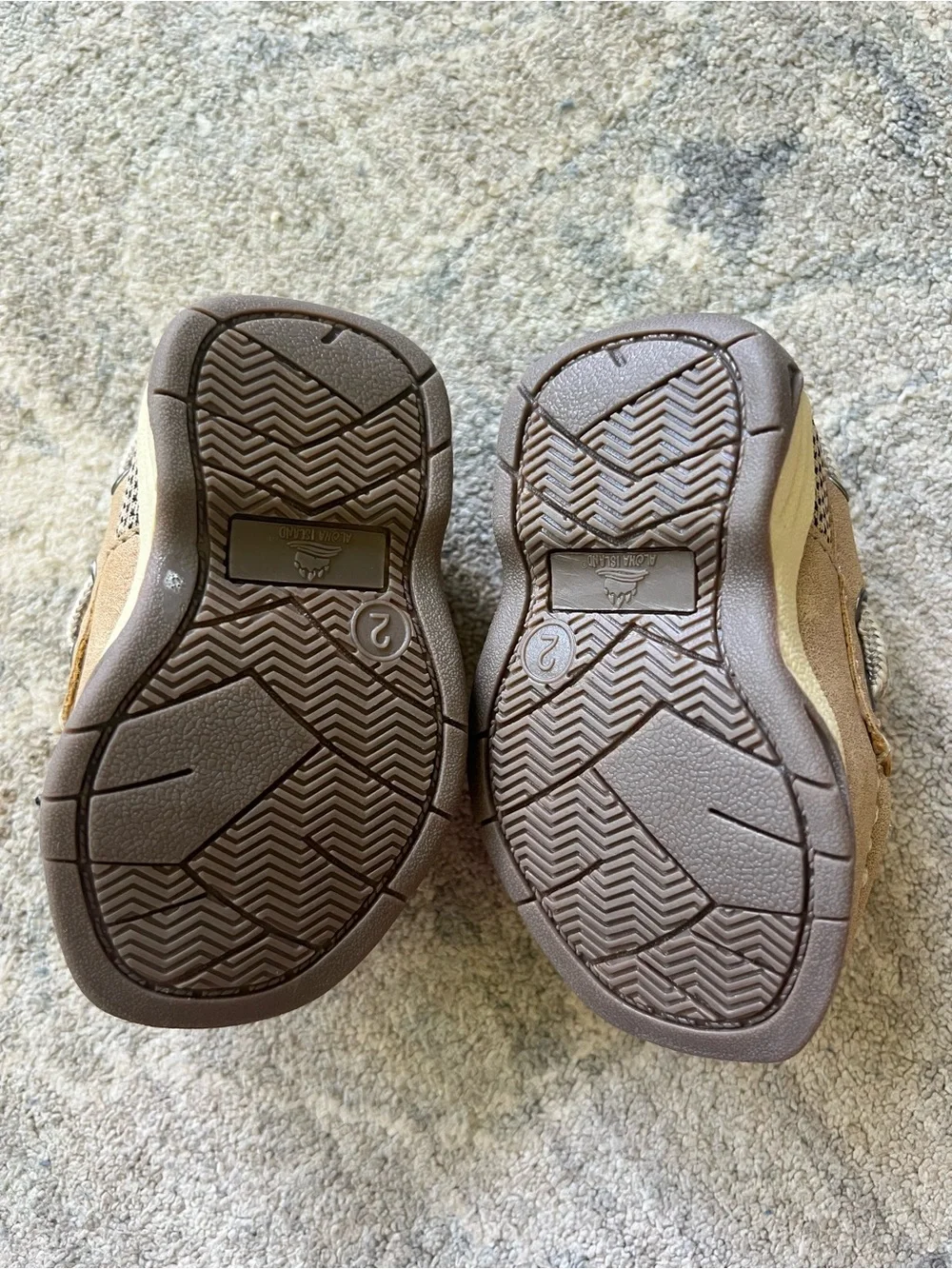Aloha Island classic tan