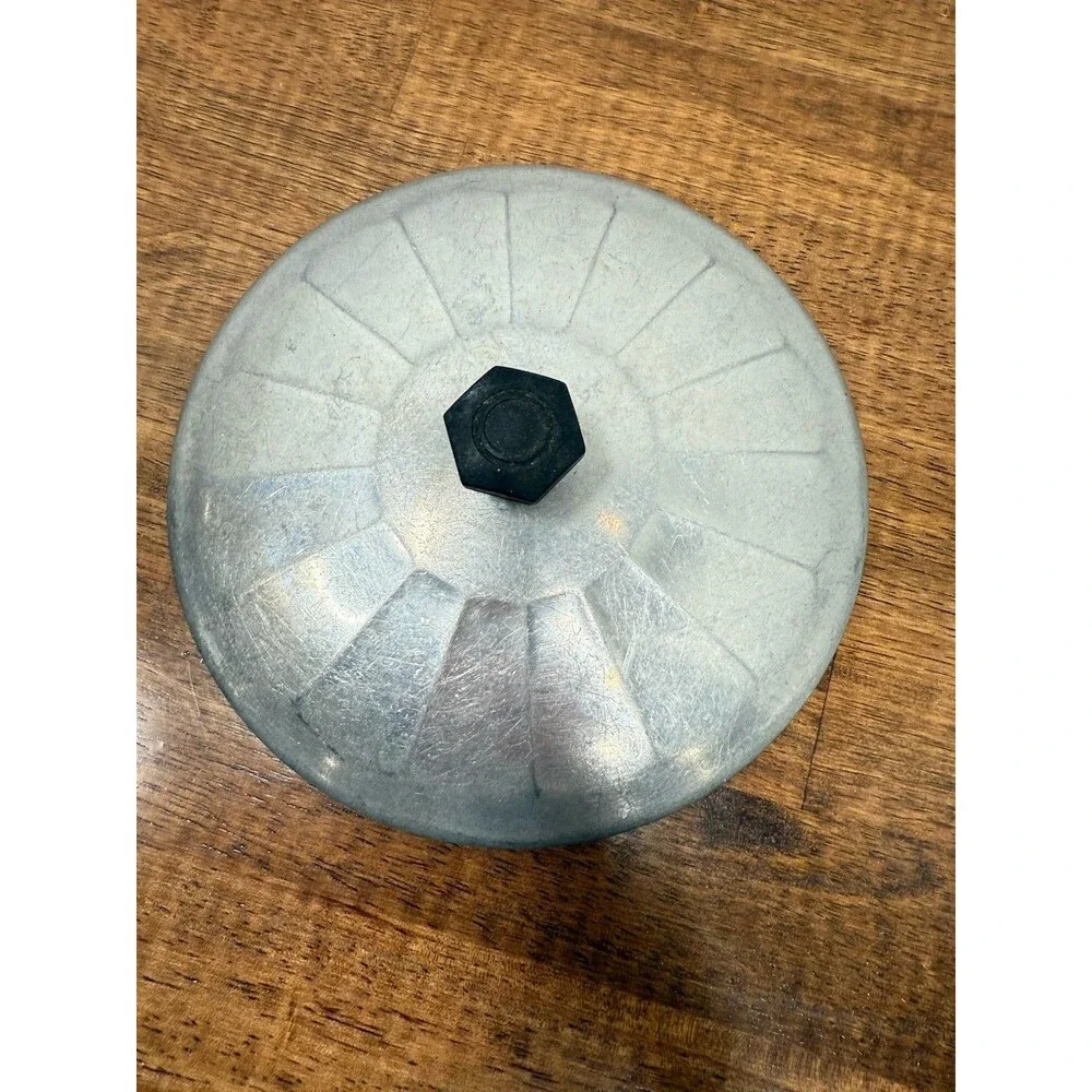 Unbranded round aluminum