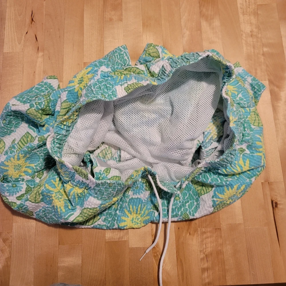 Lilly Pulitzer size medium
