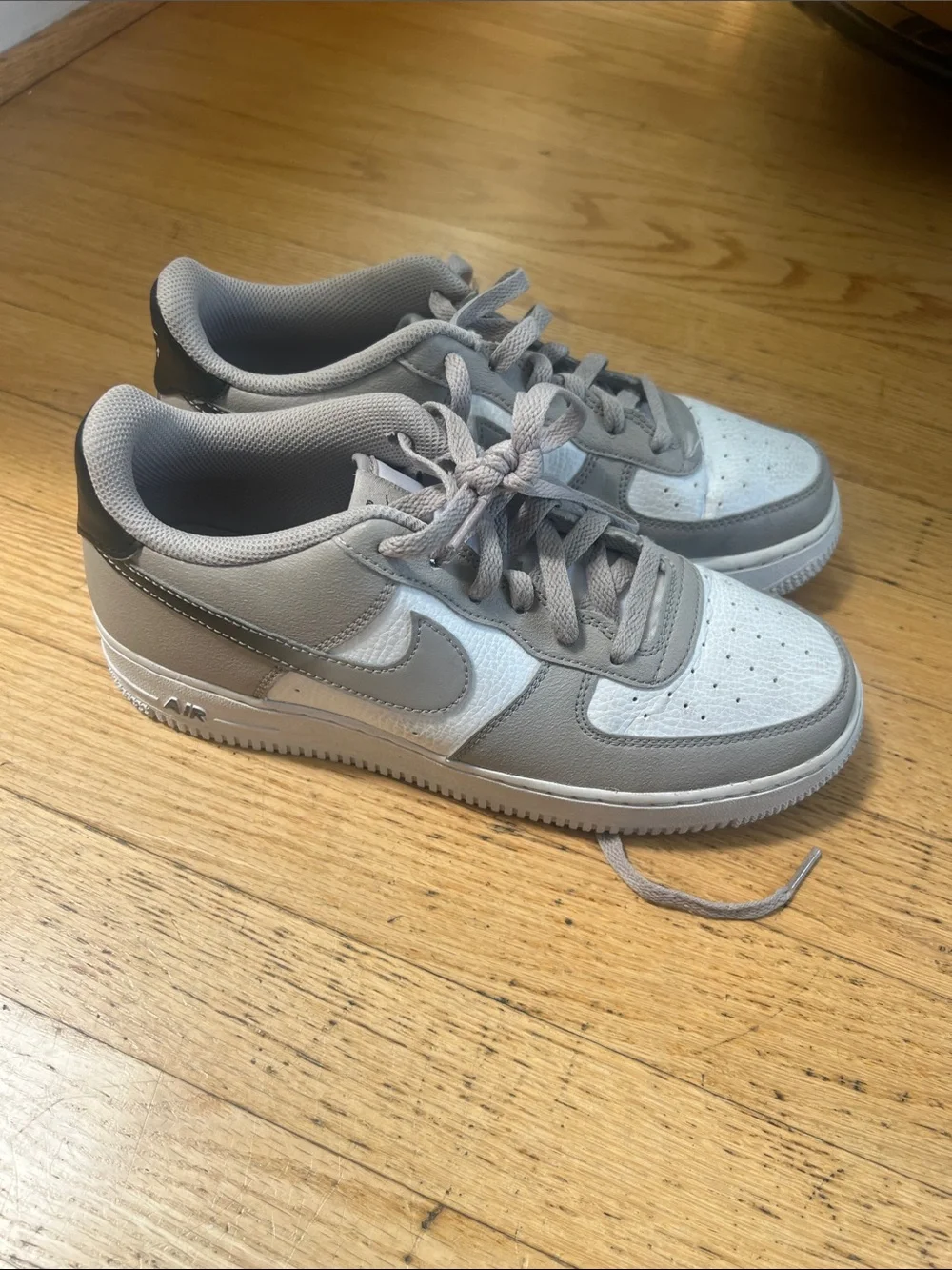 Kids Grey Low-Top Sneakers with Lace-Up Comfort