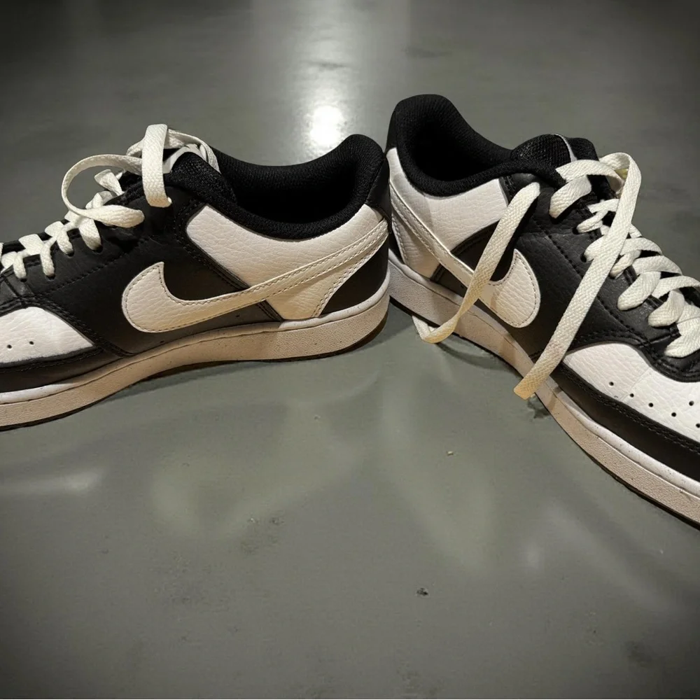Nike classic low