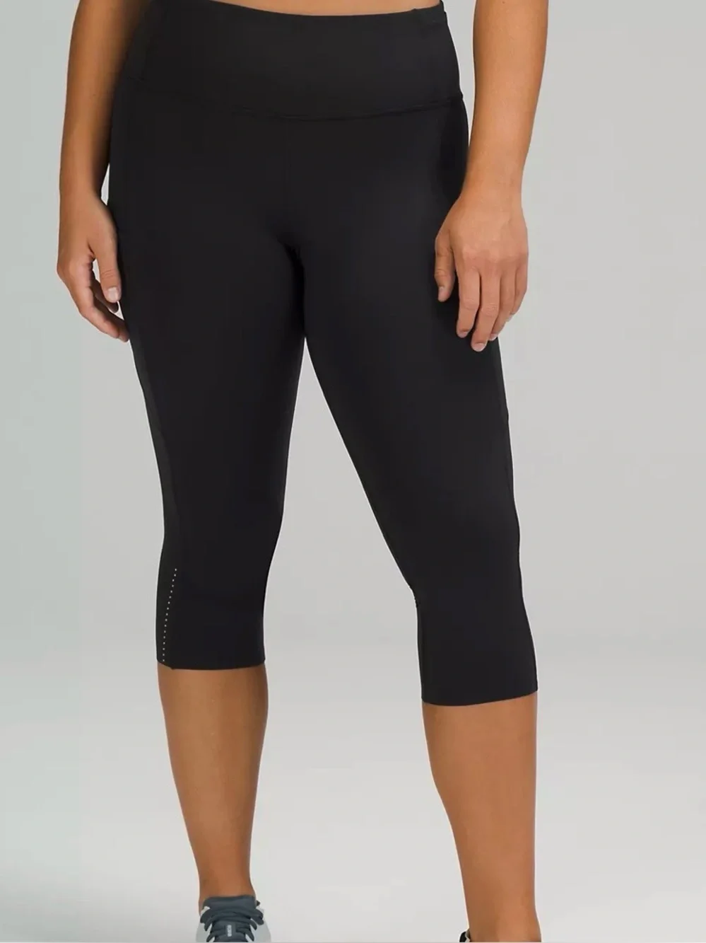 lululemon athletica comfortable black