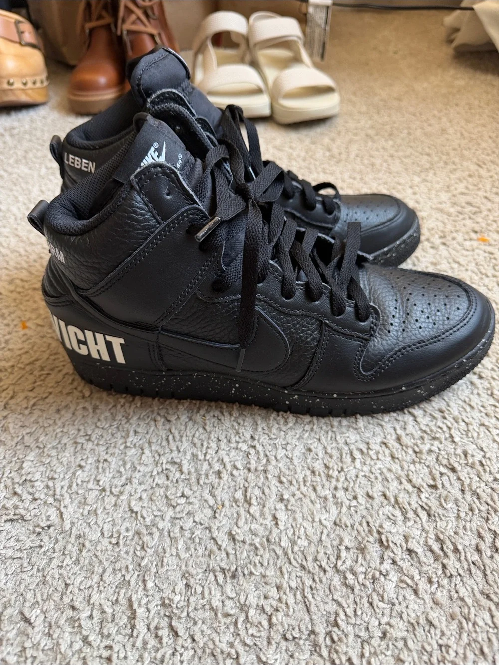 Nike all black