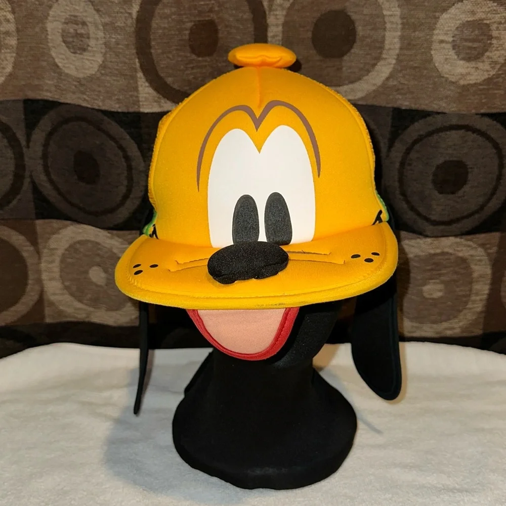 DISNEYPARKS EXCLUSIVE AUTHENTIC, ORIGINAL DISNEY PLUTO BASEBALL CAP. ADULT Sz