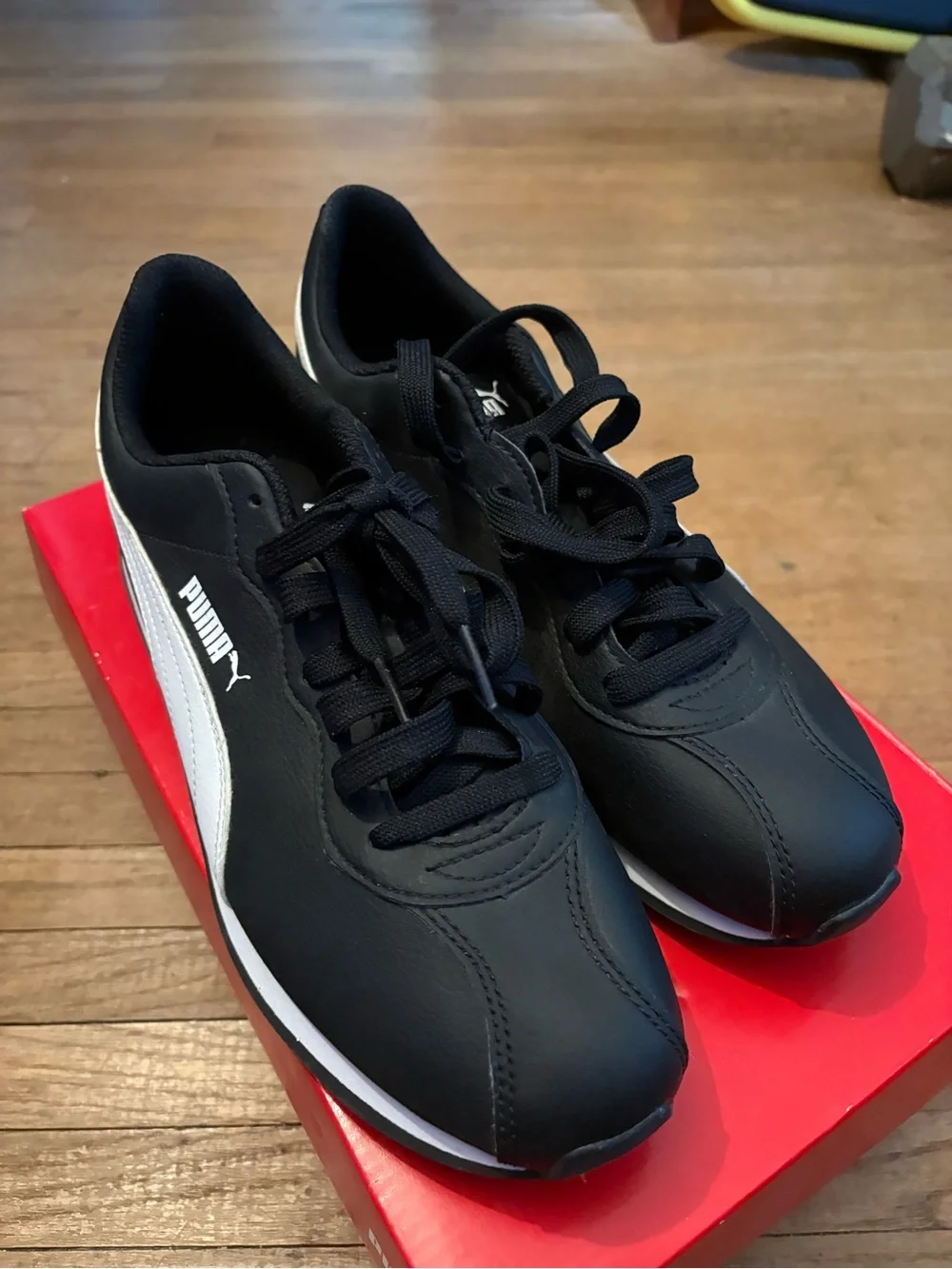 Puma sleek vintage