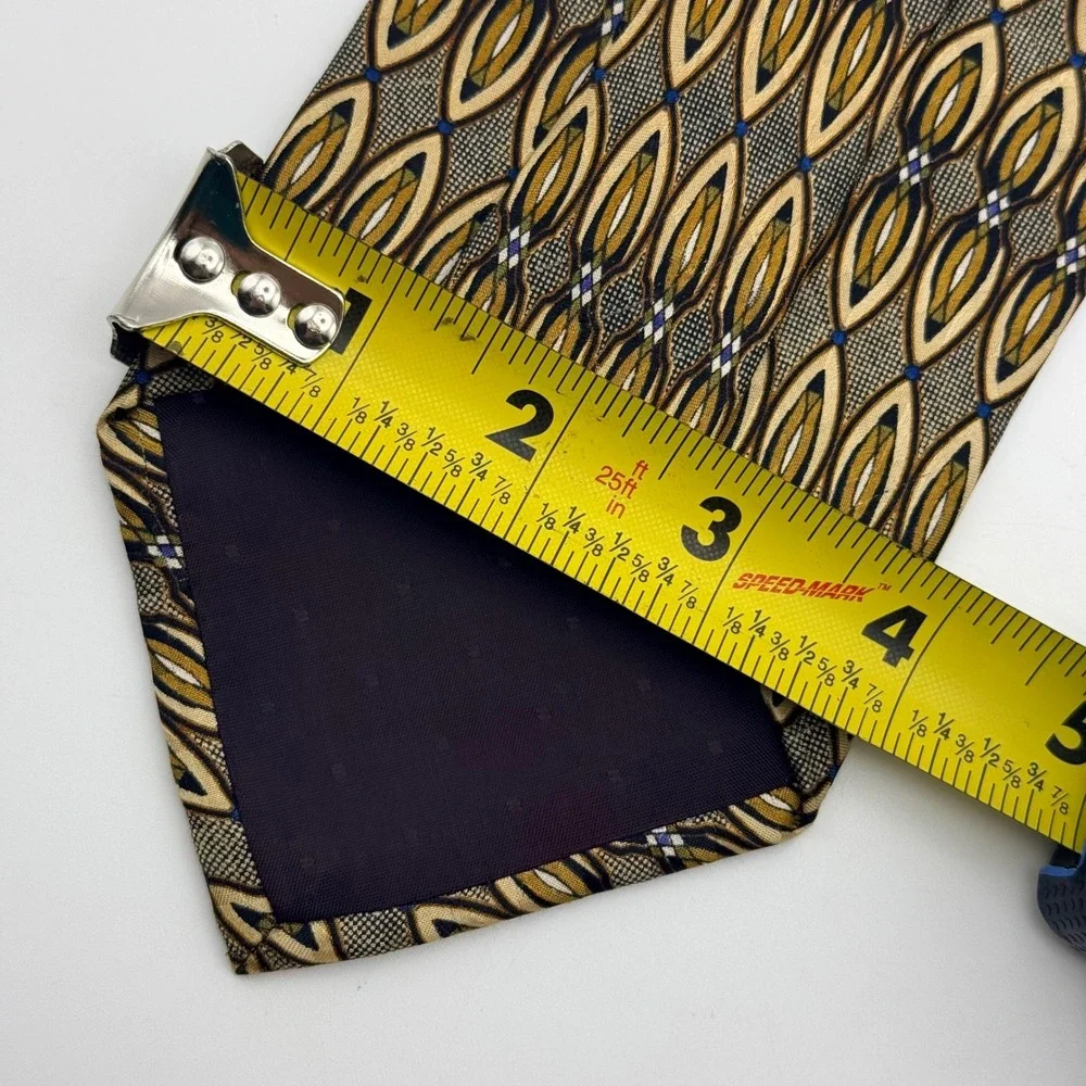 Weitzenkorns Clothiers measurements width