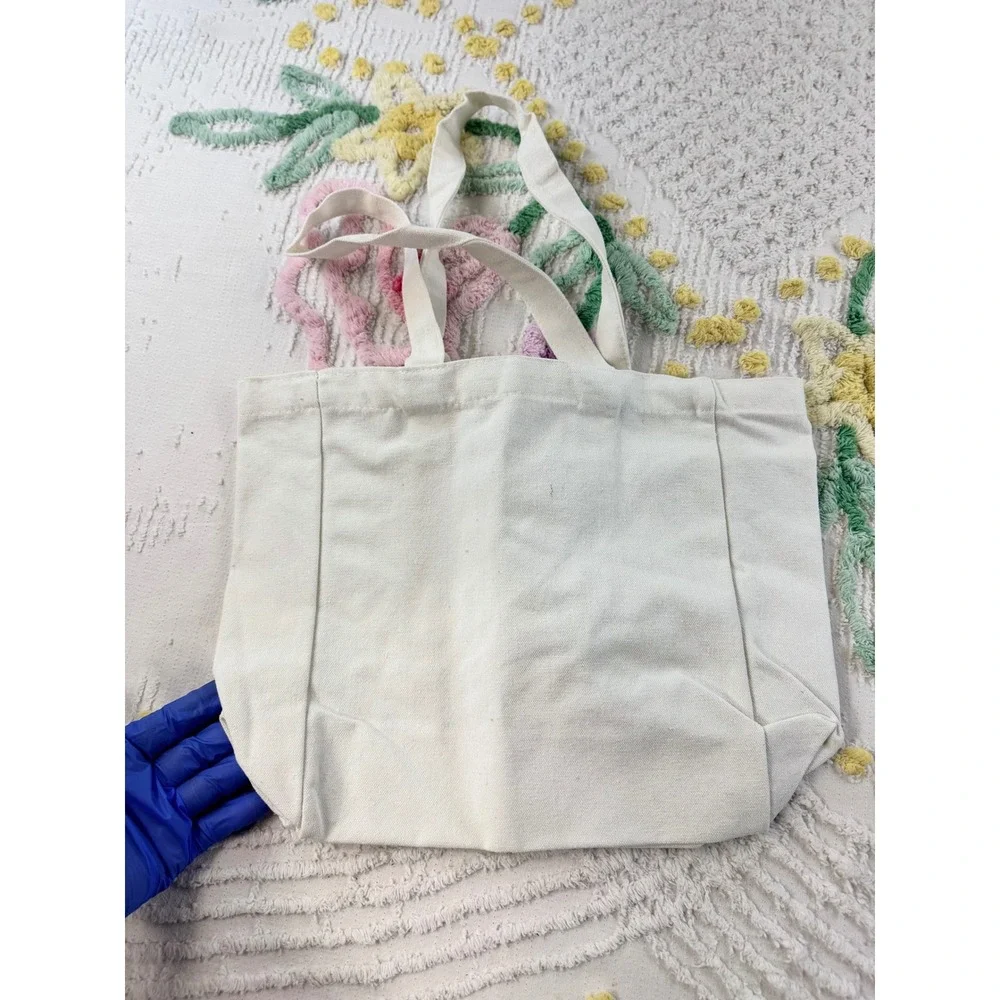 Unbranded canvas tote
