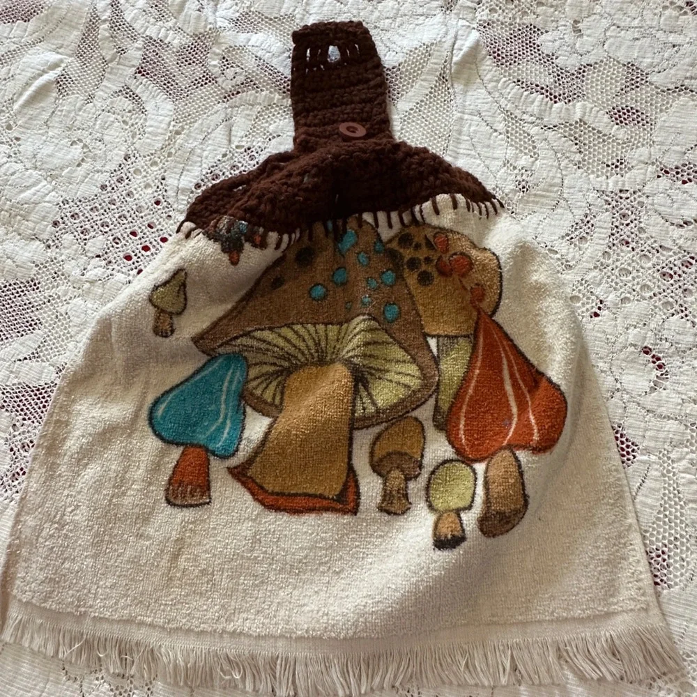 Vintage Mushroom Hanging‎ Kitchen Towel Crochet Top Brown Fringe Cottagecore