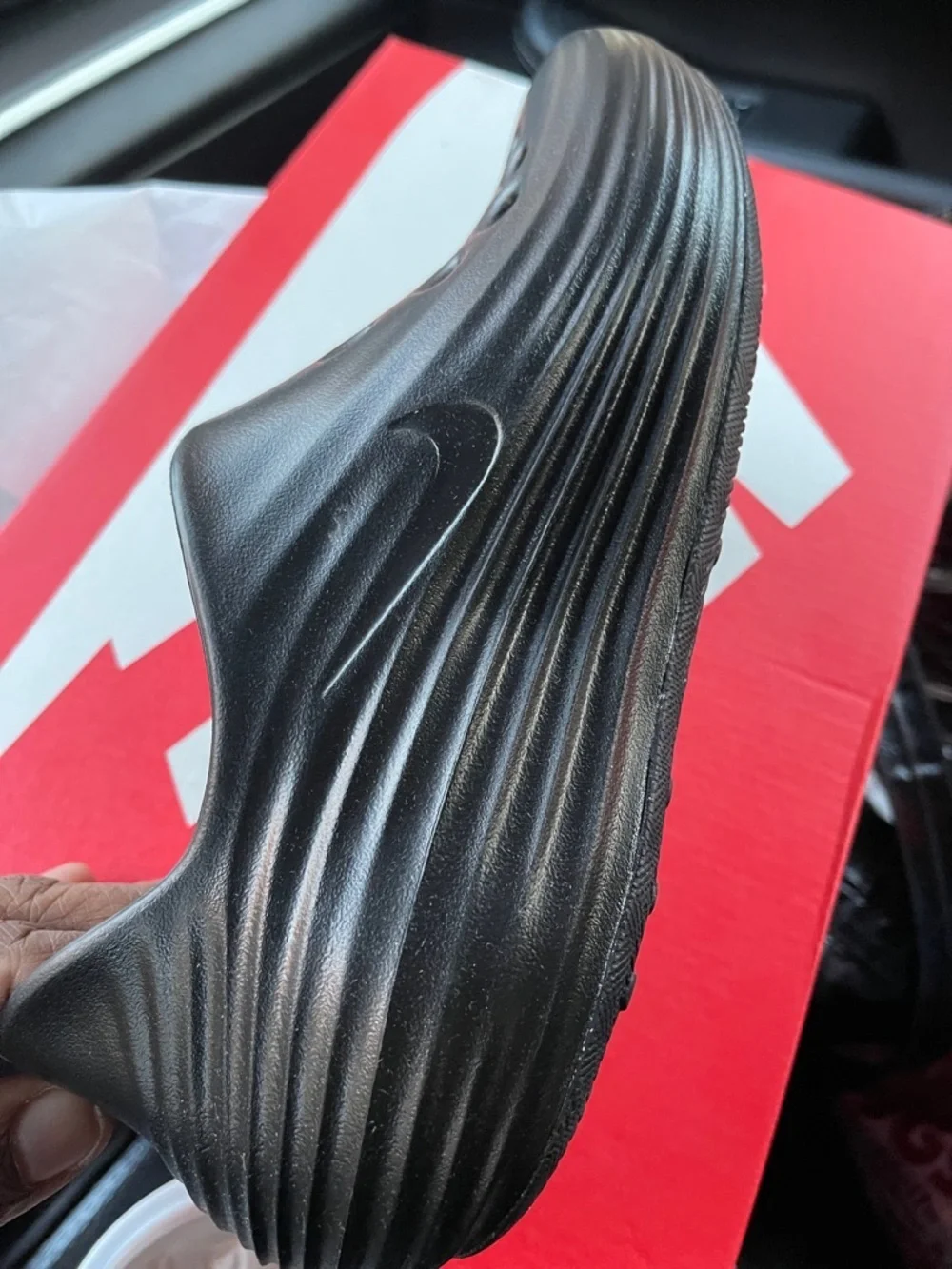 Nike glossy days carbon