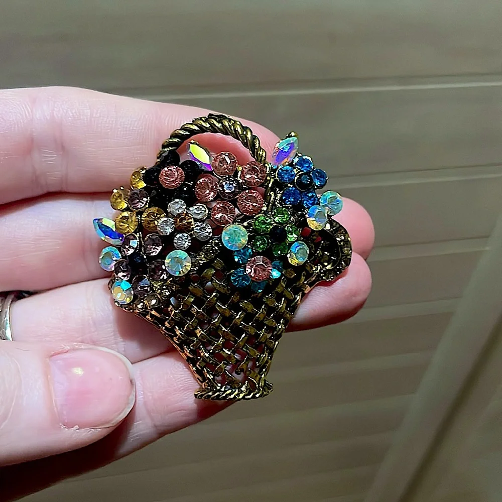 Basket of Flowers Brooch