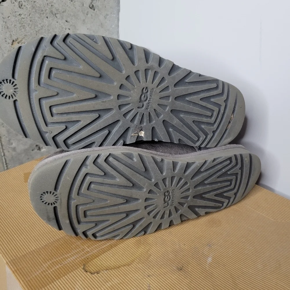 UGG pre owned