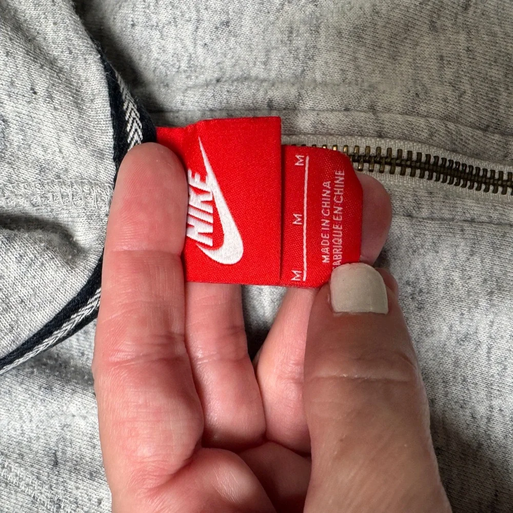 Nike medium light