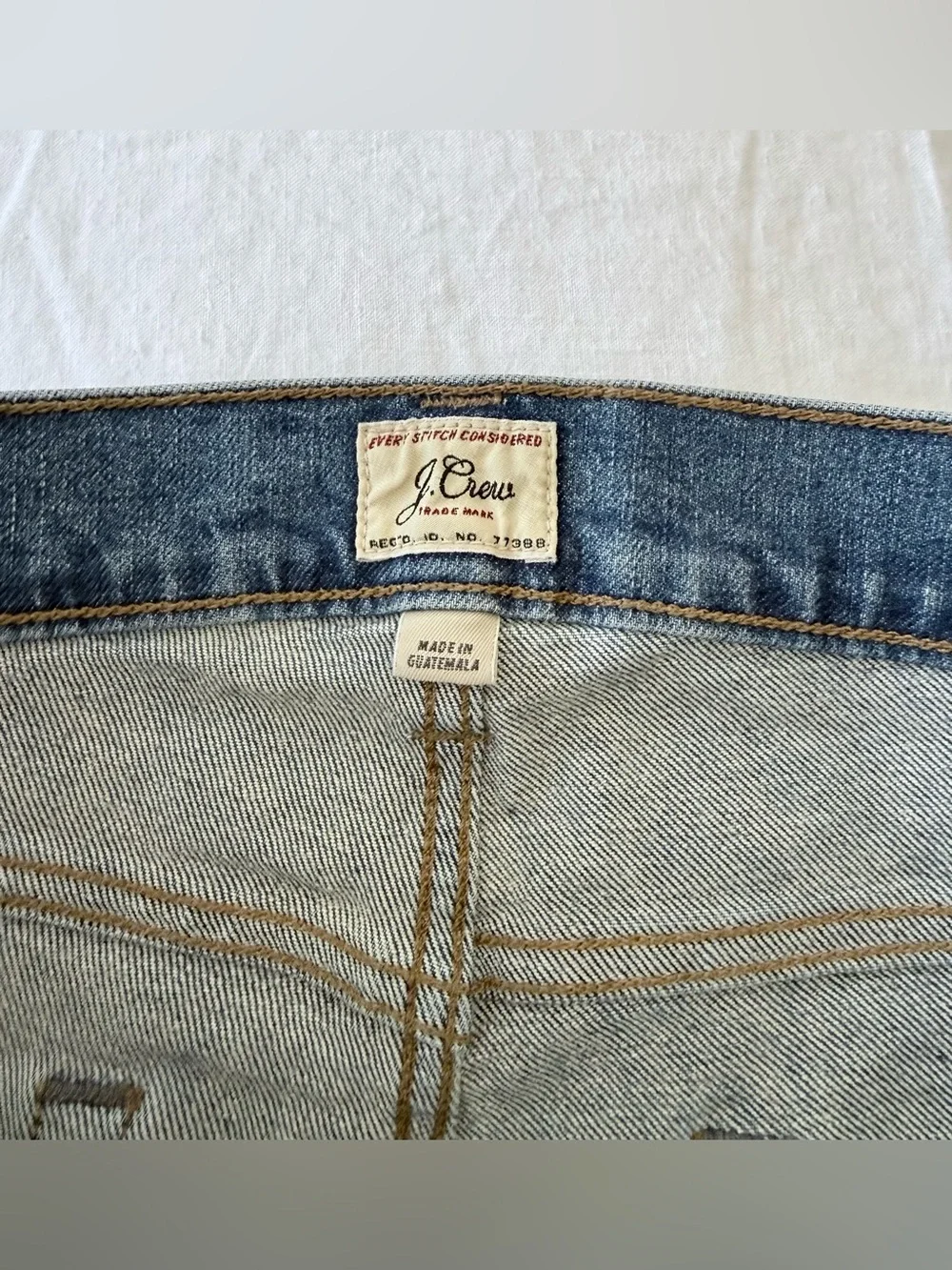 J.Crew | Men's 34x31 | Medium Wash Blue 770 Straight Fit Denim Jeans | Stretch