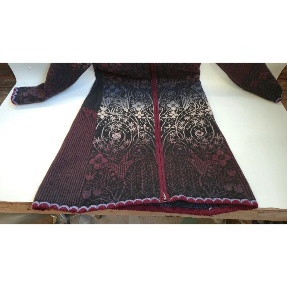 Kauni Baltic Inspirations has hood