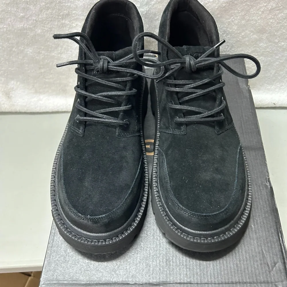 UGG mens size