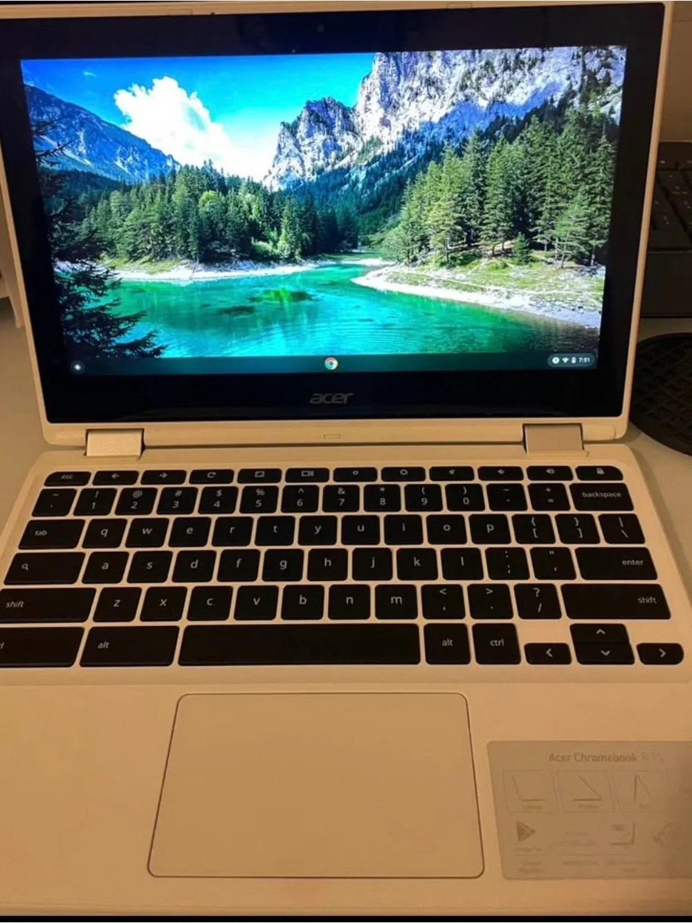 Acer compact chromebook