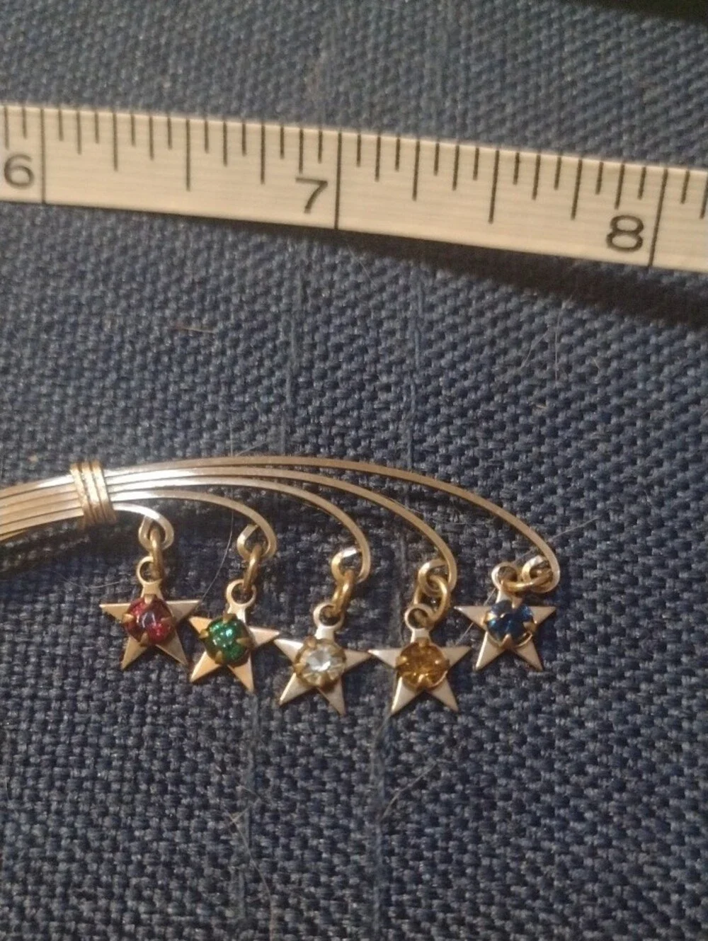 N/A pin features