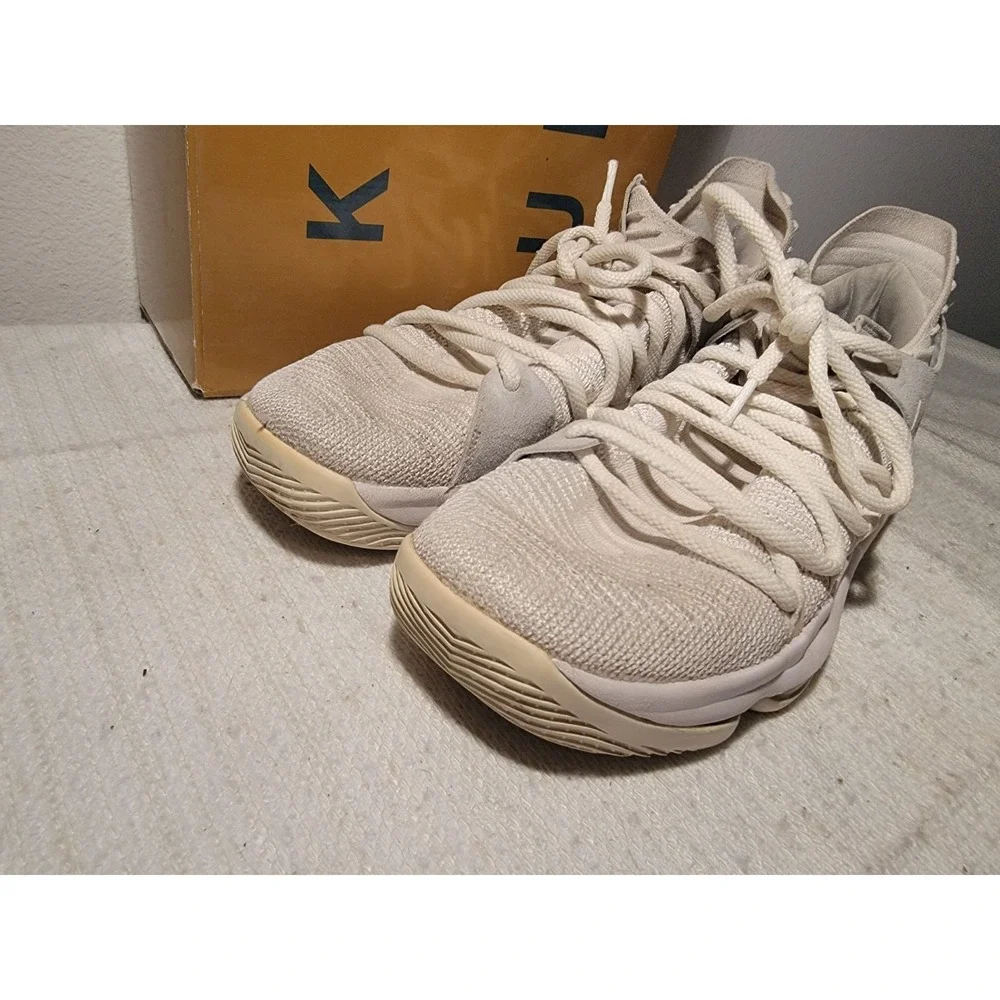Nike these shoes