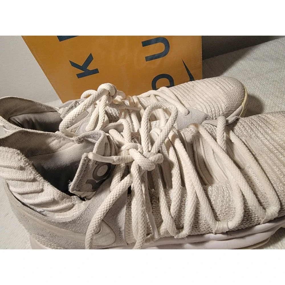 Nike these shoes