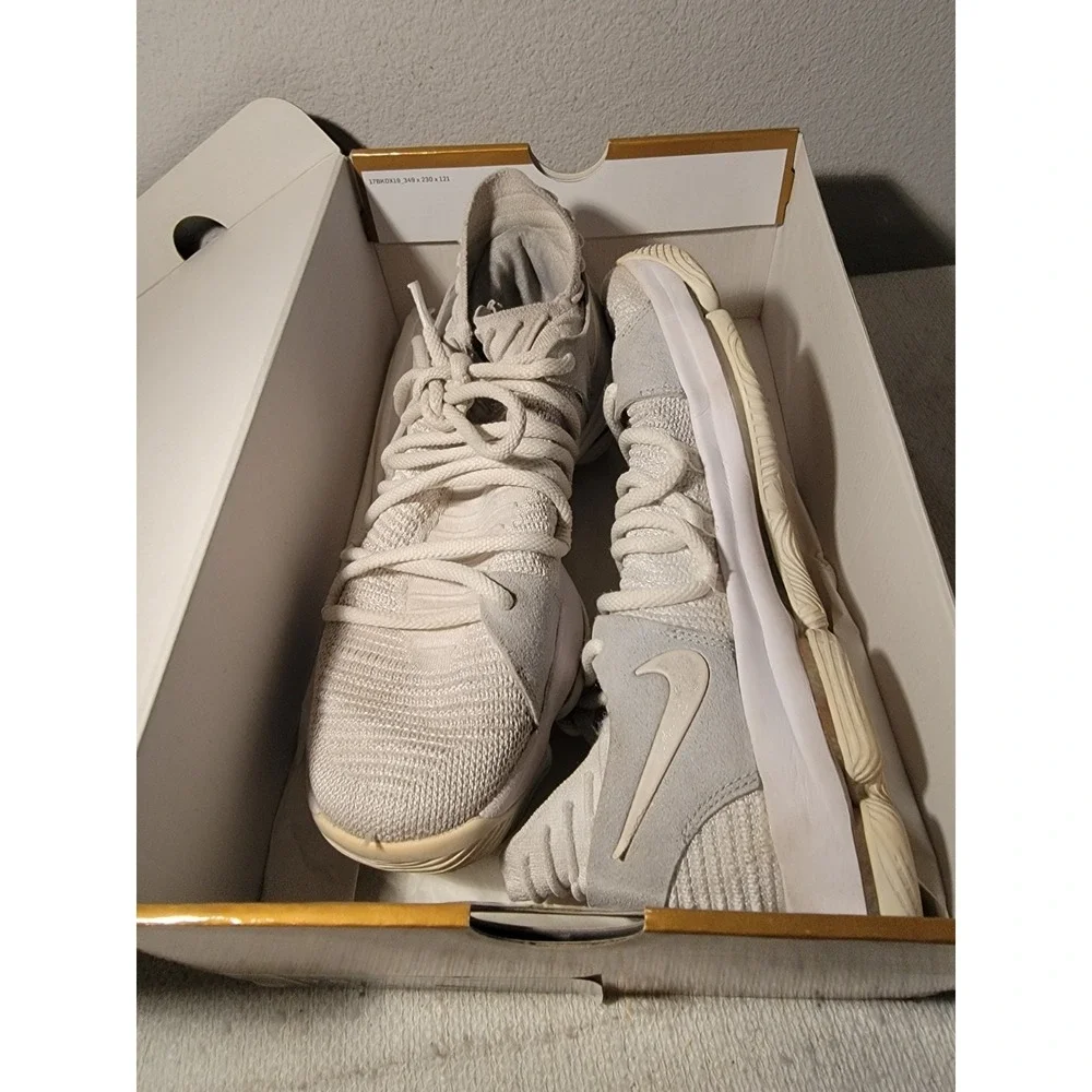 Nike these shoes