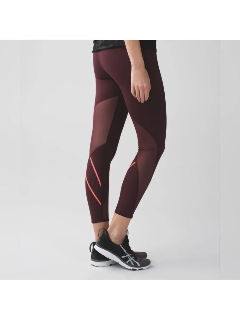 Lululemon All Meshed Up 7/8 Tight Bordeaux Drama / Flash Light