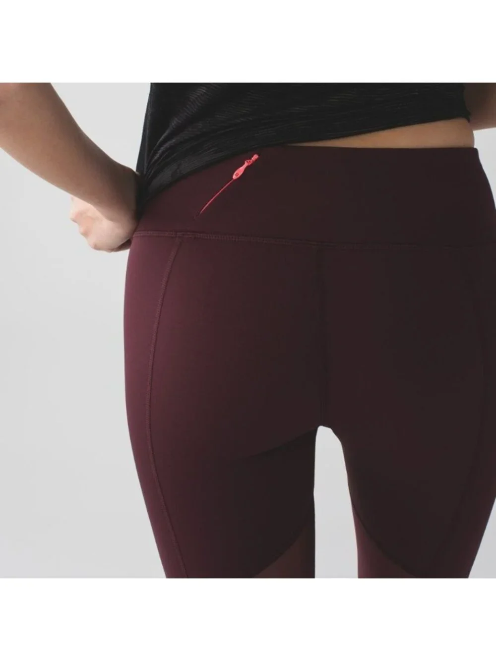 lululemon athletica running sweaty
