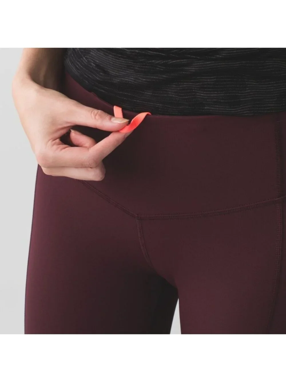 lululemon athletica running sweaty