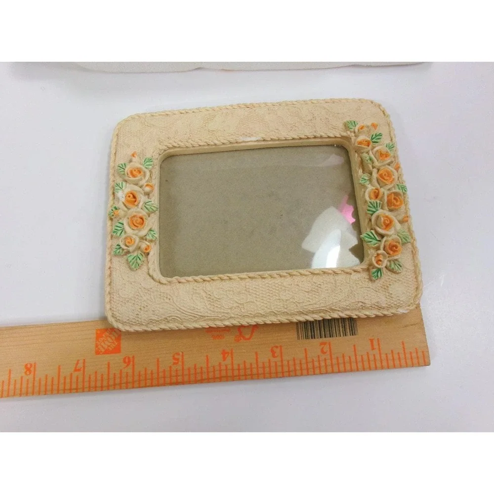 Vintage‎ Russ Berrie Victorian Lace Picture Frame Peach Resin Yellow Rose Flawed