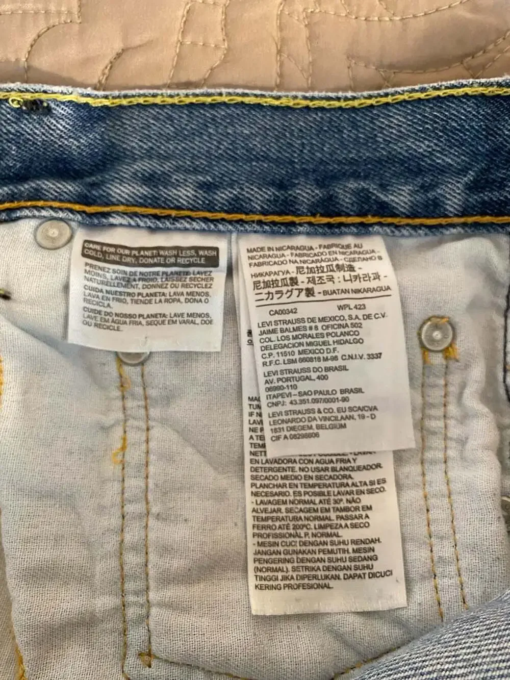 Levis levi 517