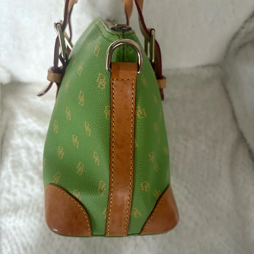 Dooney & Bourke stylish green