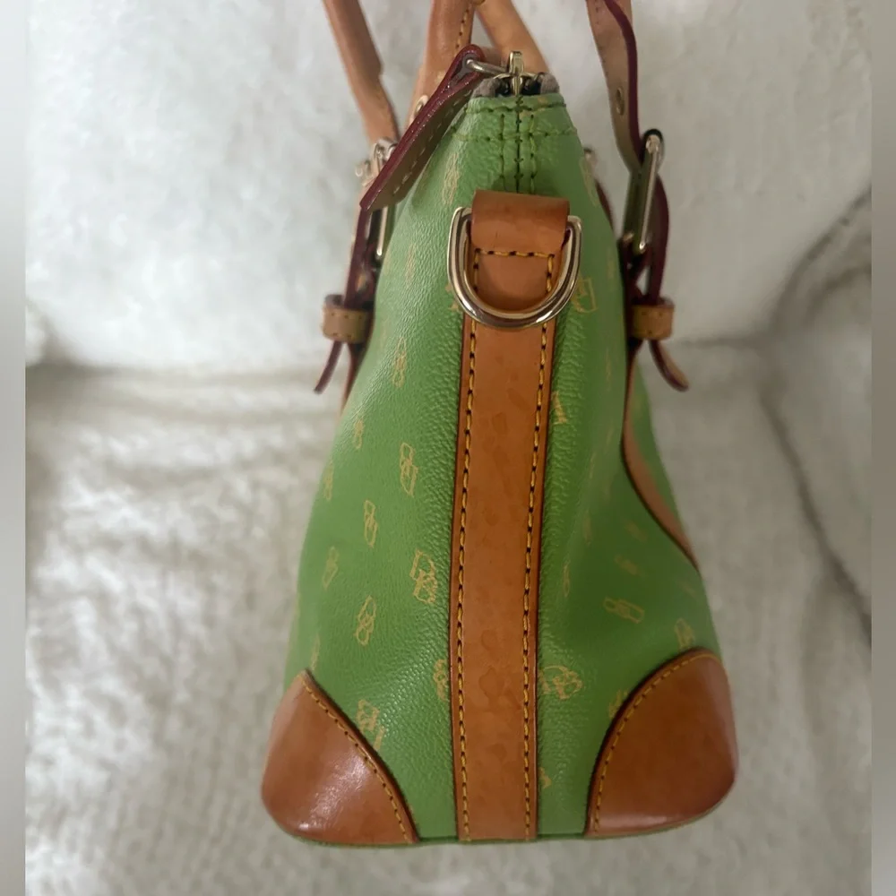 Dooney & Bourke stylish green