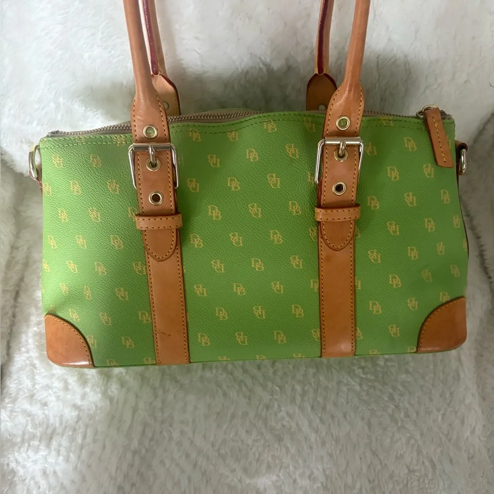 Dooney & Bourke stylish green