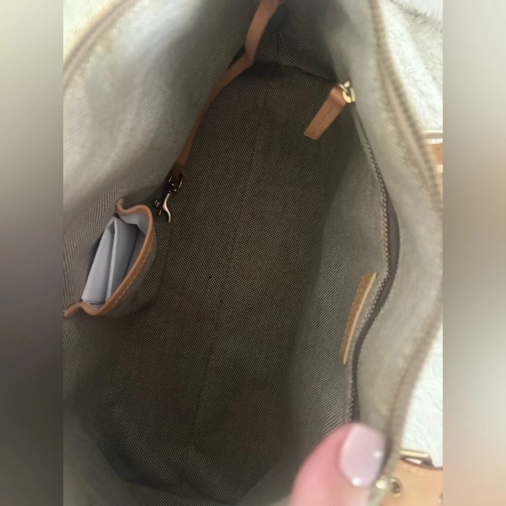 Dooney & Bourke stylish green
