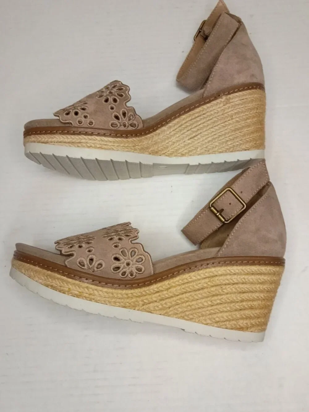 Nicole “nice” taupe