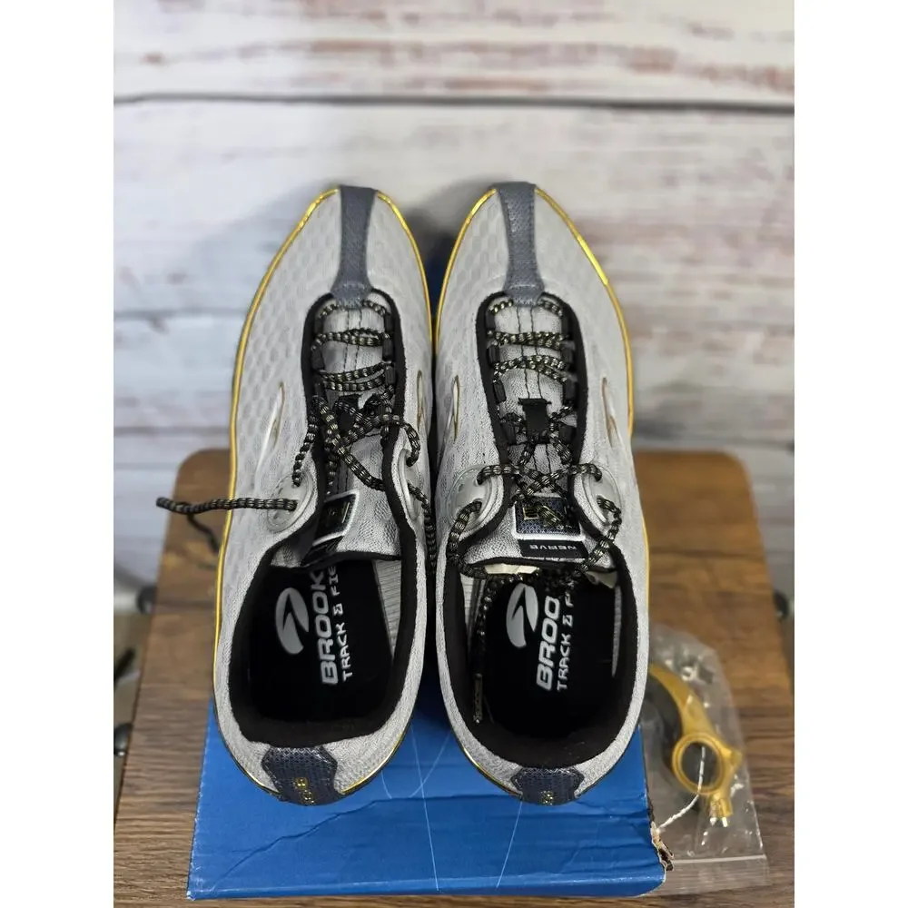 Brooks brand new