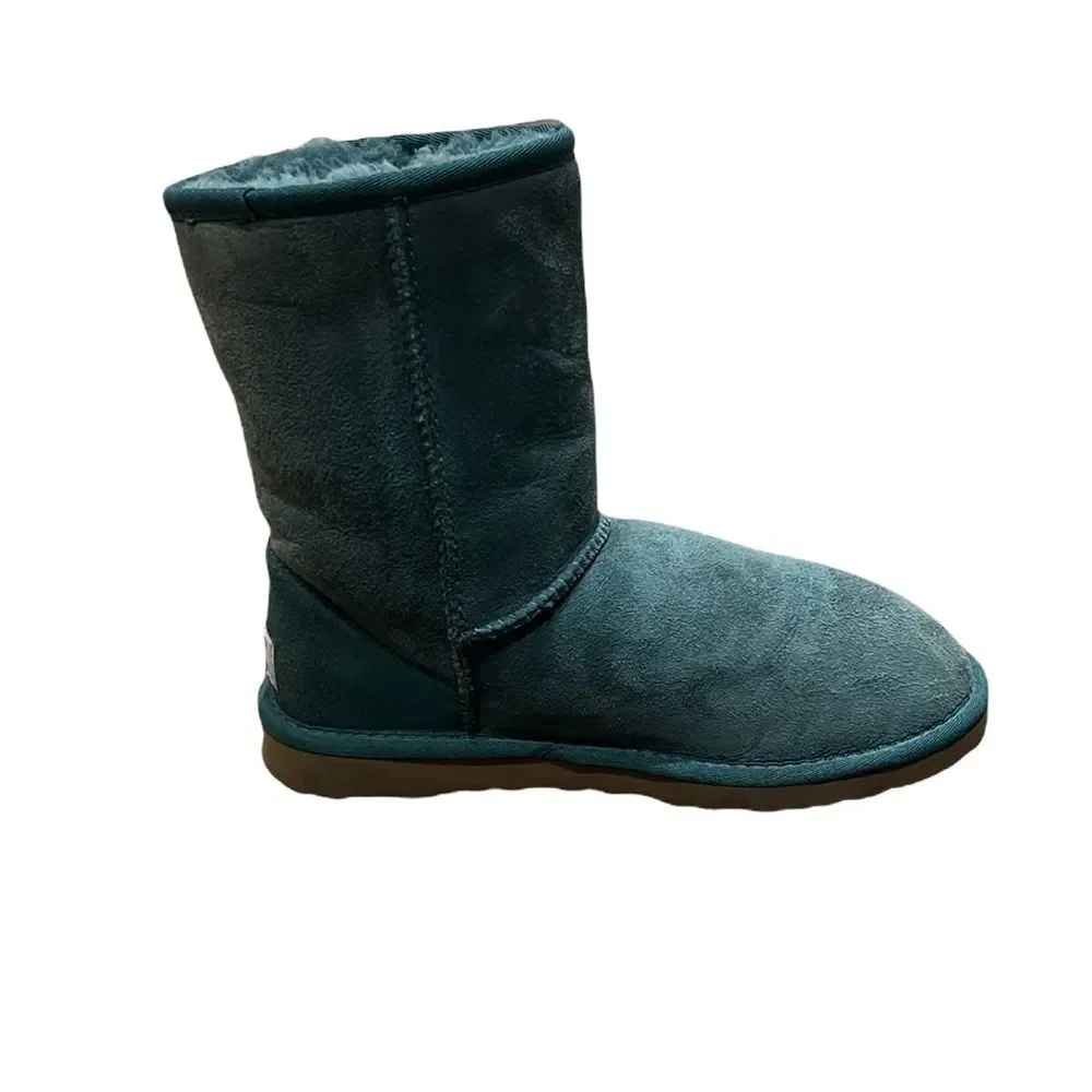 UGG green classic