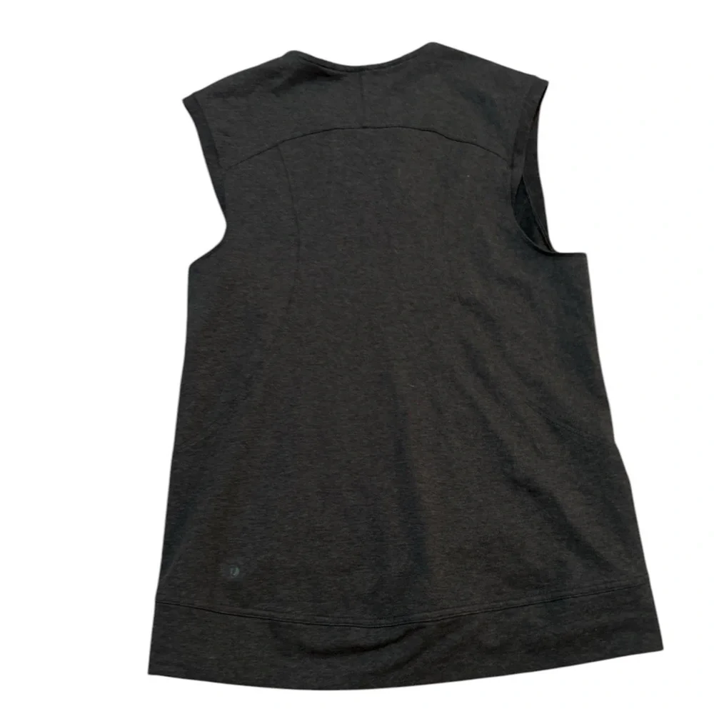 lululemon athletica excellent size