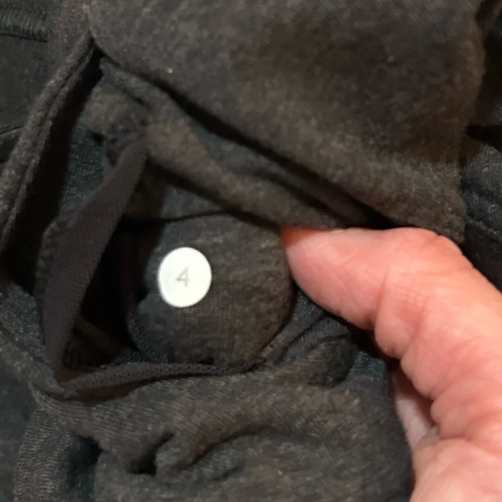 lululemon athletica excellent size