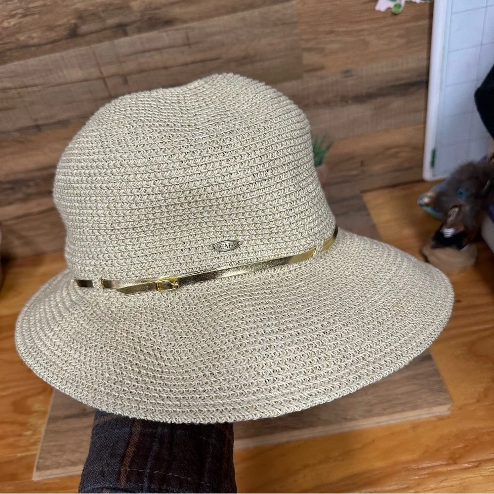 Scala women’s handwoven