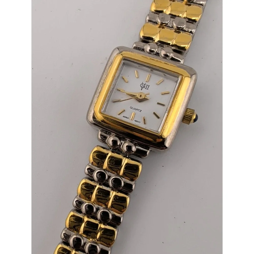 Gloria Vanderbilt II Women's Watch 17mm Case Two Tone 6.75